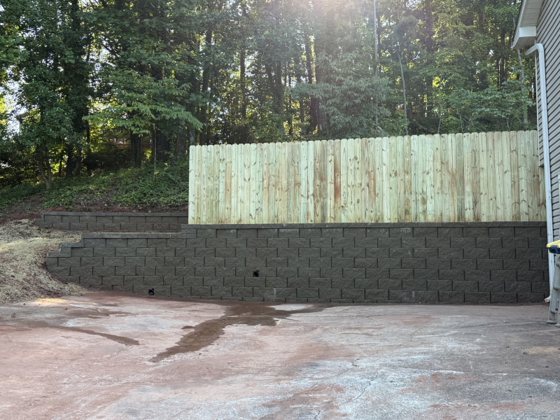 Wall-Privacy-Fence